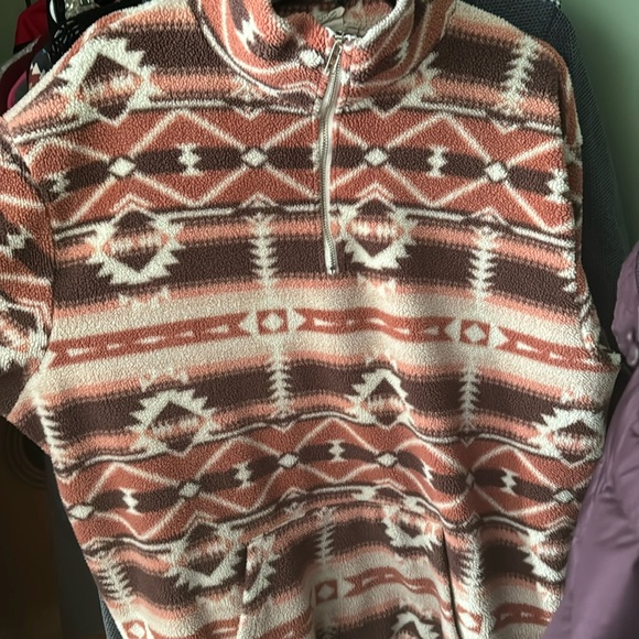 Warm sweater - Picture 1 of 2